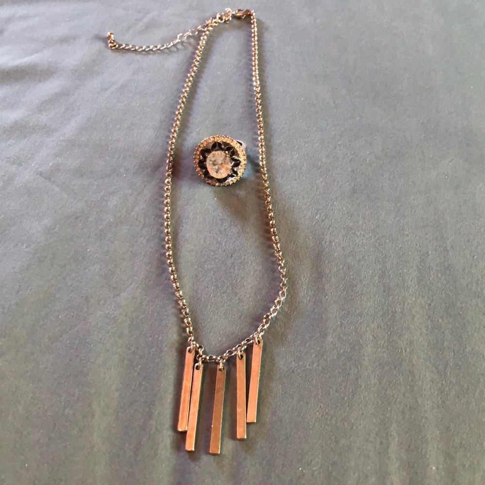 ❣️3/$15 Silver jewelry set